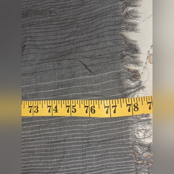 John Varvatos Collection Scarf Gray Ombre NWT - Picture 4 of 9